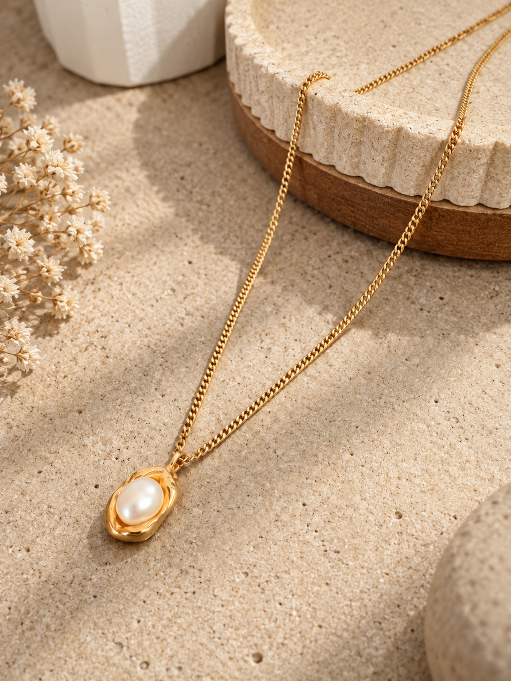 Framed Pearl Pendant Necklace