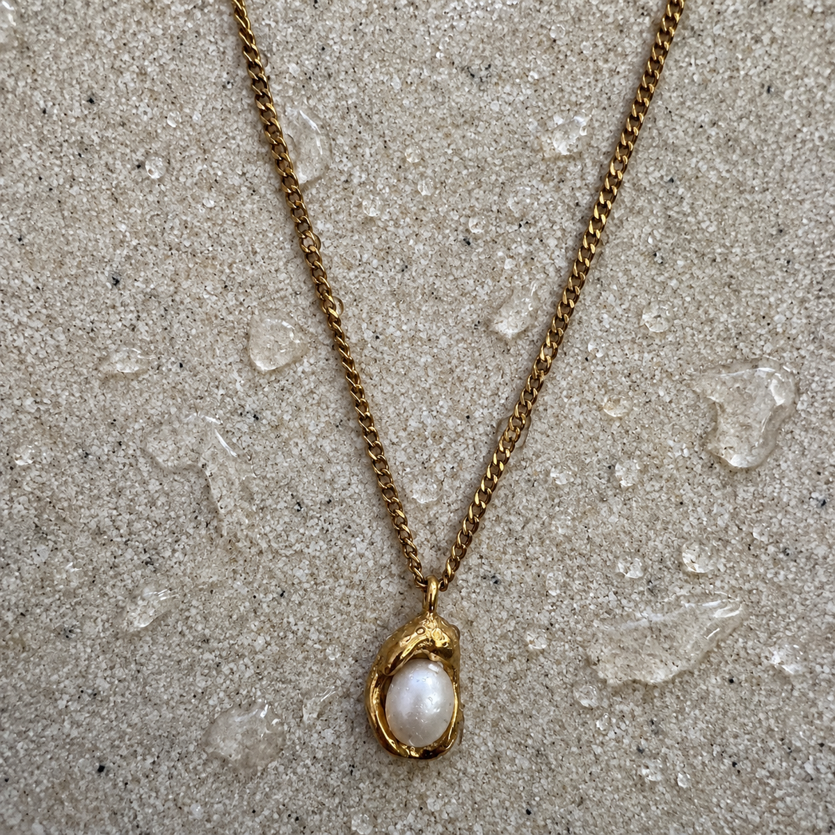 Framed Pearl Pendant Necklace